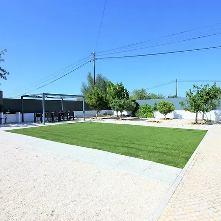 Holiday Figueiral Ferienhaus